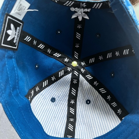 ADIDAS Logo Baseball Hat Adjustable Strap - Picture 14 of 15